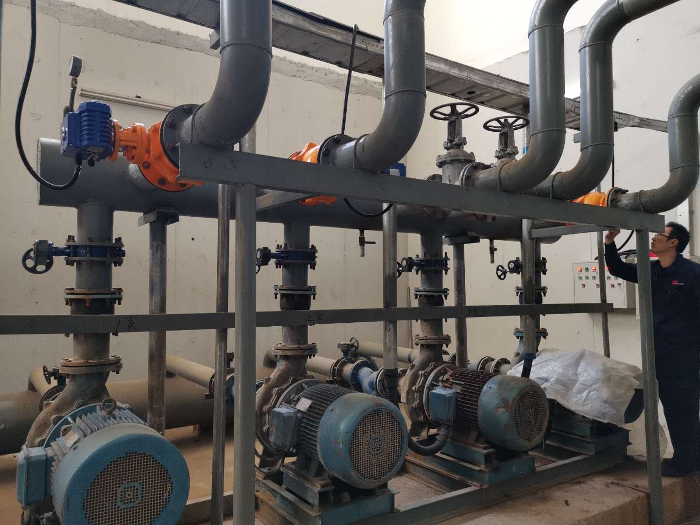 沈陽(yang)世紀華(huá)通泵站(zhàn)使用現(xian)場